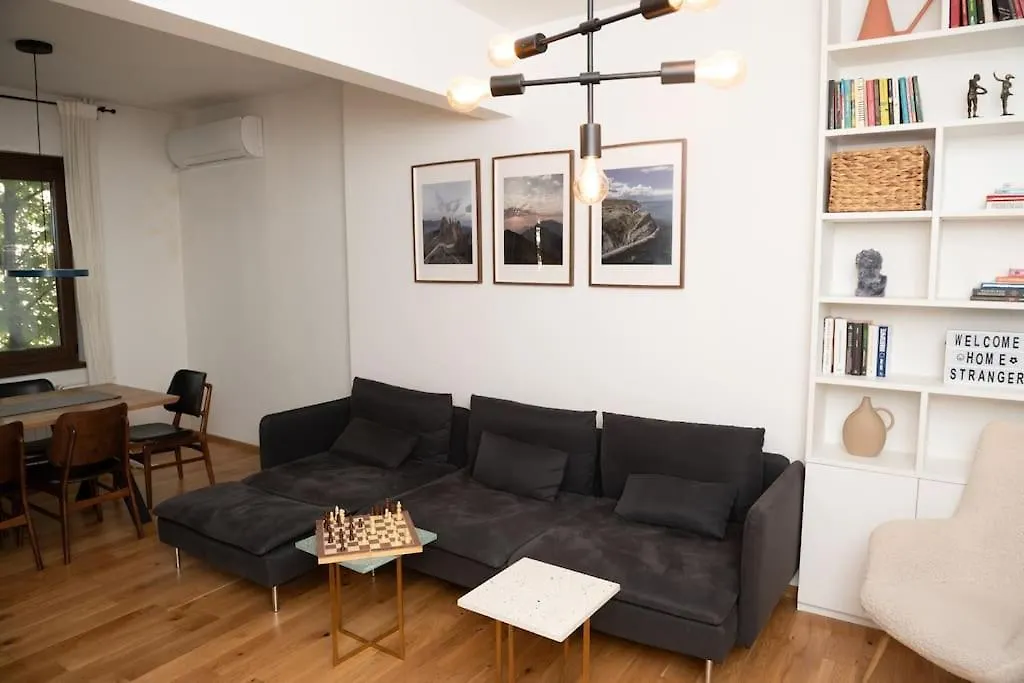 Top Center Stylish Quiet Street Hosts 5 People Sofia Apartment